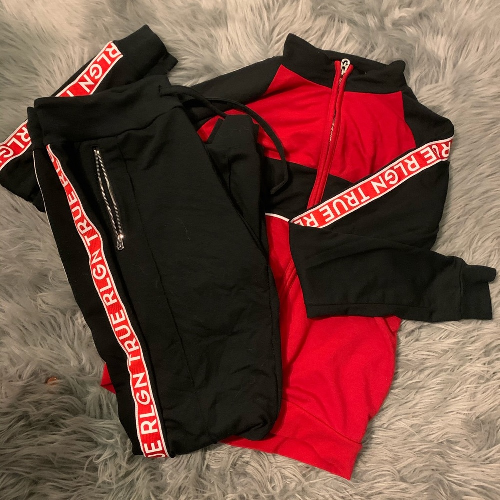 black and red true religion set